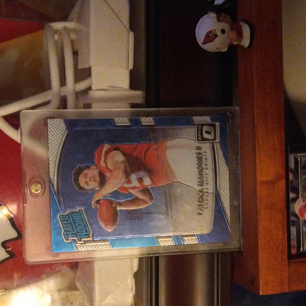 Rated rookie 177 Patrick Mahomes holo ready 4 grade